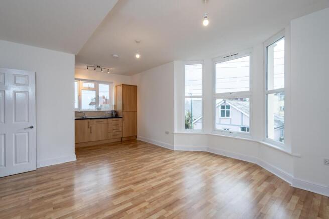 Lounge Diner (2).jpg