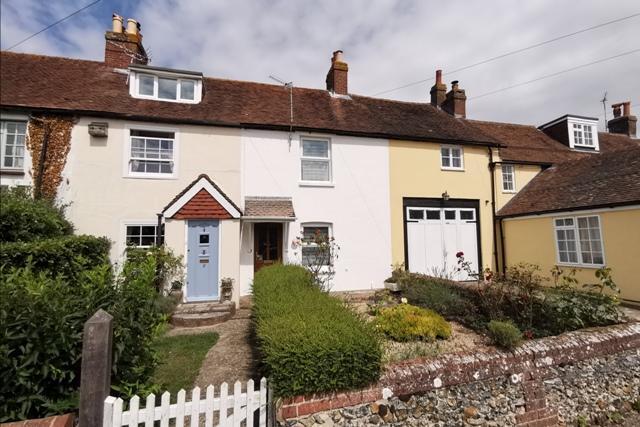 2 Bedroom Cottage For Sale In Main Road Fishbourne Chichester