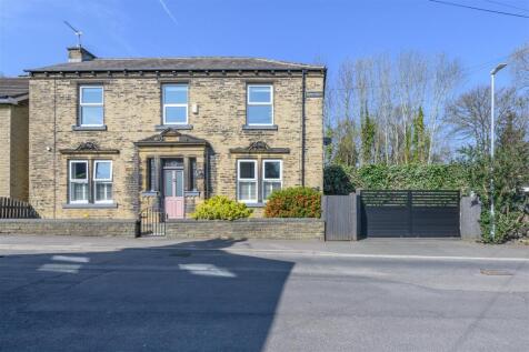 Sunnyleigh, St. Giles Road Halifax, Yorkshire, HX3 8BG