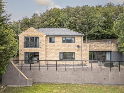 Valley House, The Meadows, Sowerby Bridge, HX6 2UN