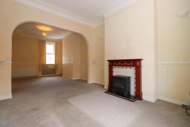 Dining Lounge 