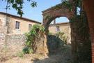 Farm House for sale in Tuscany, Siena...