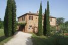6 bed Farm House in Sinalunga, Siena, Tuscany
