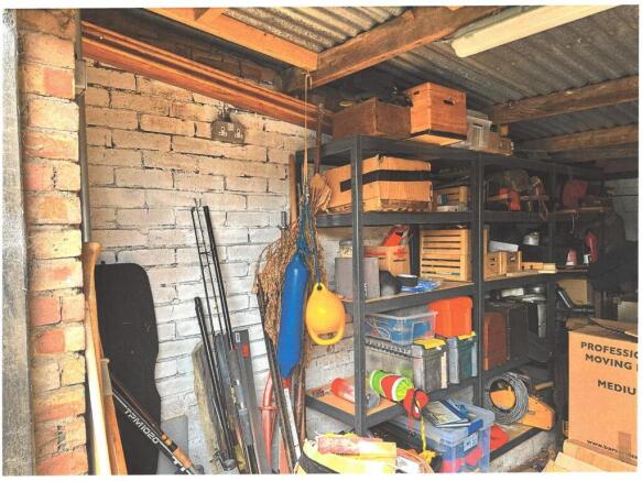 garage 1 .jpg