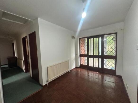 Entrance Porch: