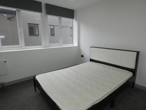 305 charles house bedroom.JPG