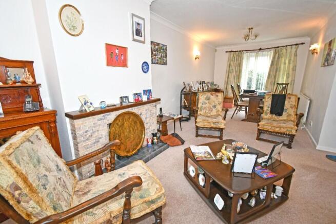 Sitting/Dining Room