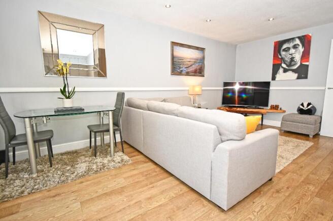 Sitting/Dining Room