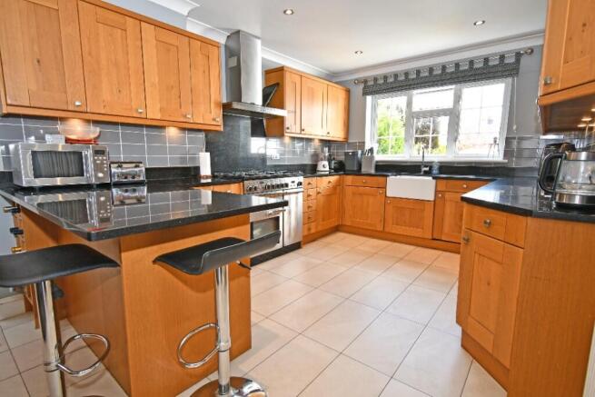 Kitchen/Breakfast Rm