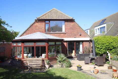 Manor Way, Holland on Sea, CO15