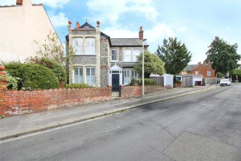 Wilson Road, Reading, RG30