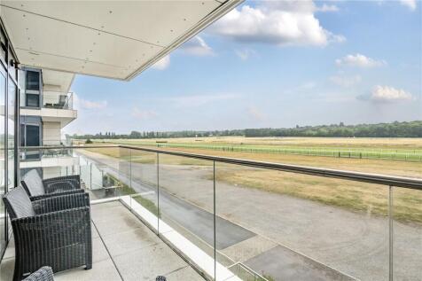 Kingman Way, Newbury, Berkshire, RG14