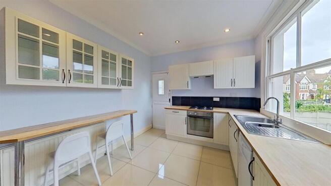 Durnsford-Road-Southfields-SW18-06112025_112726.jp