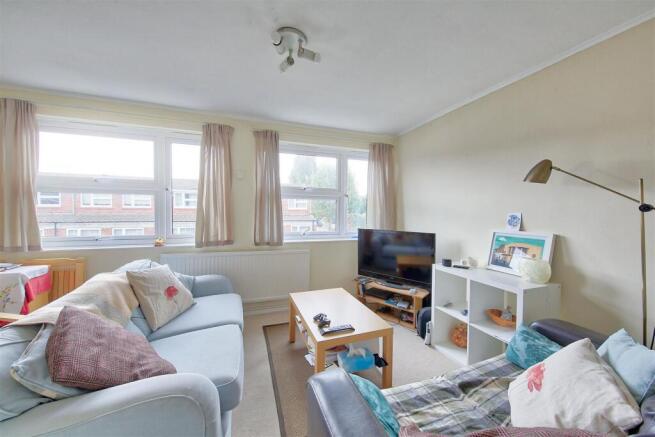 143__larch_close_image5_14594_4.jpg