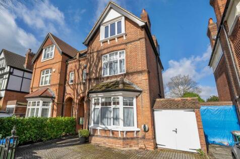 Sidcup - 5 bedroom semi-detached house for sale