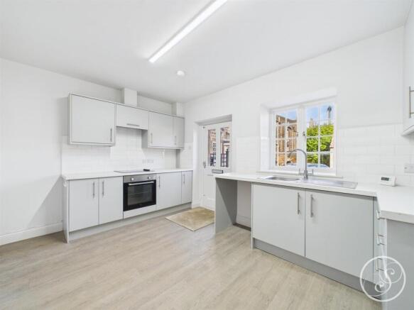 84leeds road kitchen .jpg
