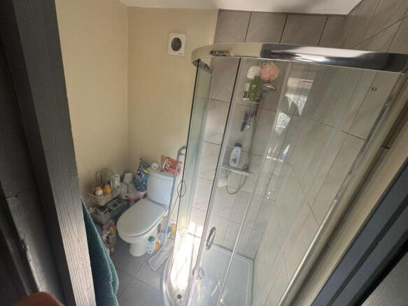 Ensuite Shower room