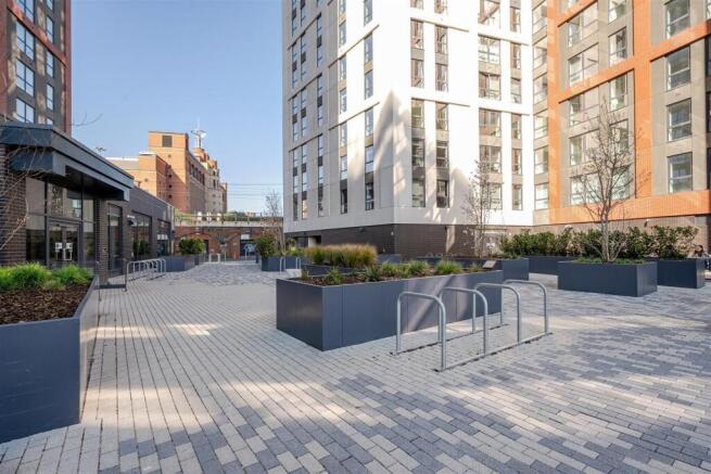 Khr8wOb3RkC3BdLi_v-L_g (1).jpg