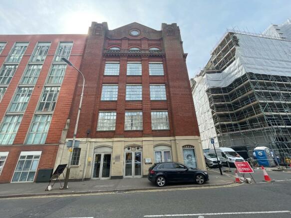 3 bedroom apartment  for sale Leicester