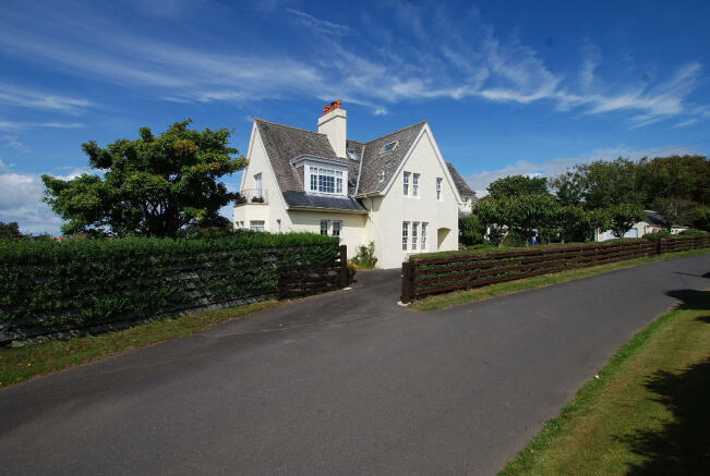 5 bedroom detached house  for sale Turnberry