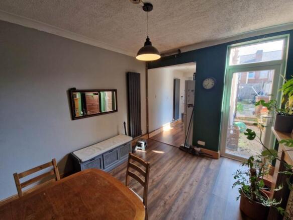 Dining Room (4)