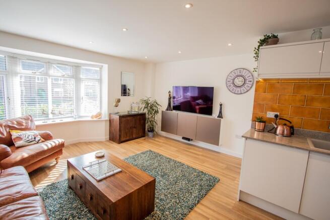 kitchen/ dining/ living area