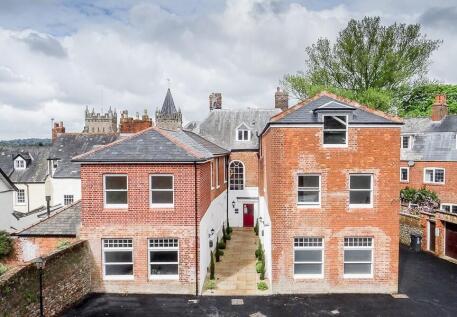 Priory House, Patternoster Row, Ottery St Mary