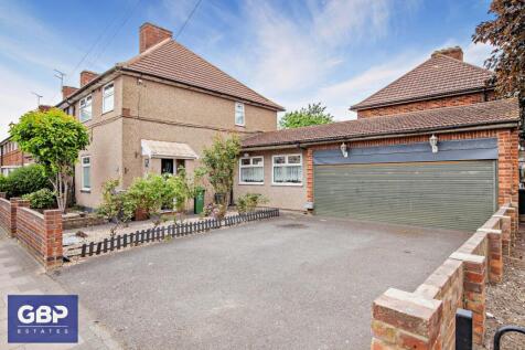 Heathway, Dagenham, RM10