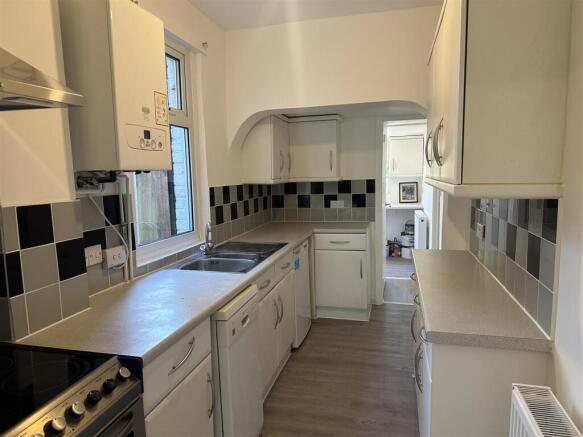 Kitchen.JPG