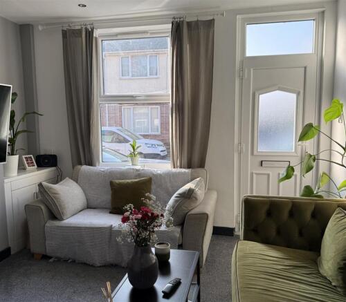 living room number 2.jpg