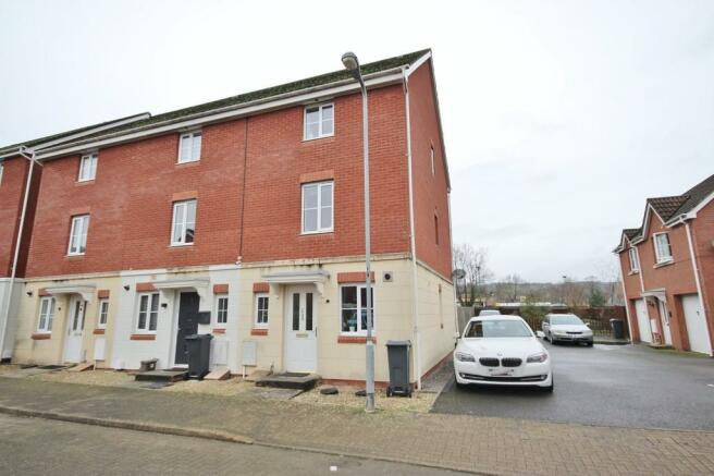 4 bedroom end of terrace house for sale in Watkins Square ...