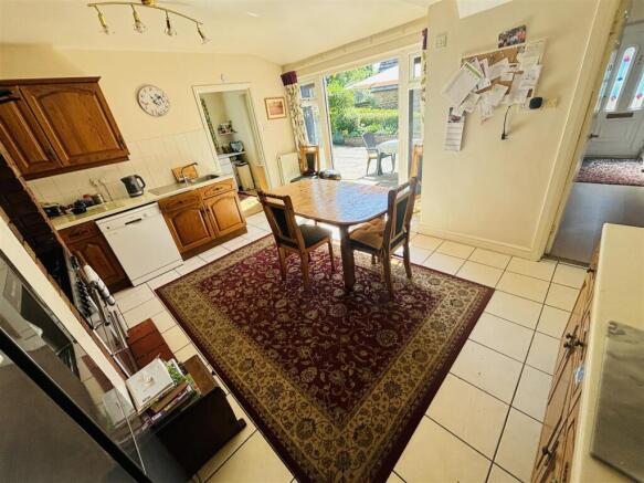 kITCHEN...jpg