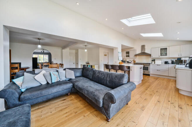 Kitchen/Dine/Family