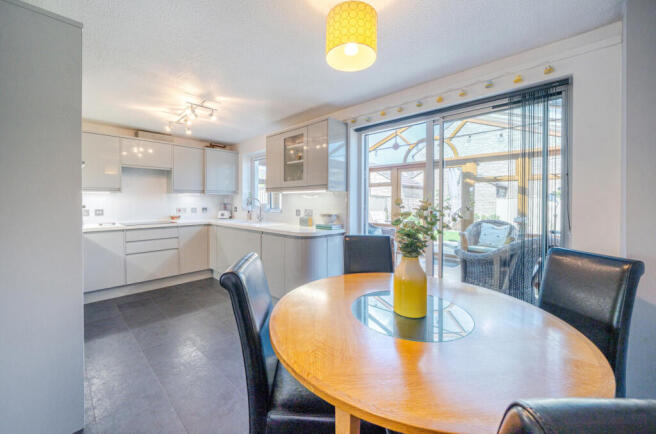 Kitchen/Dining Room
