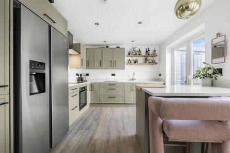 Halwyn Road, Crantock, Newquay