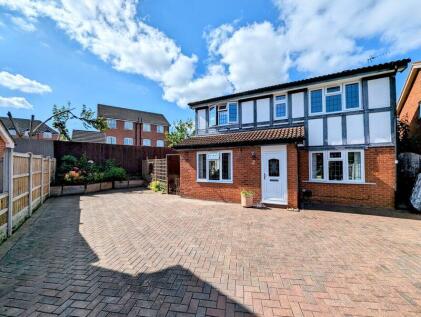 Lingen Close, Castlefields, Shrewsbury, SY1 2UN