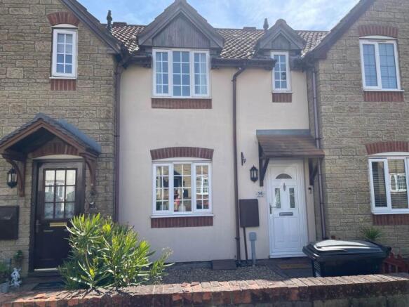 hedge close 14 front