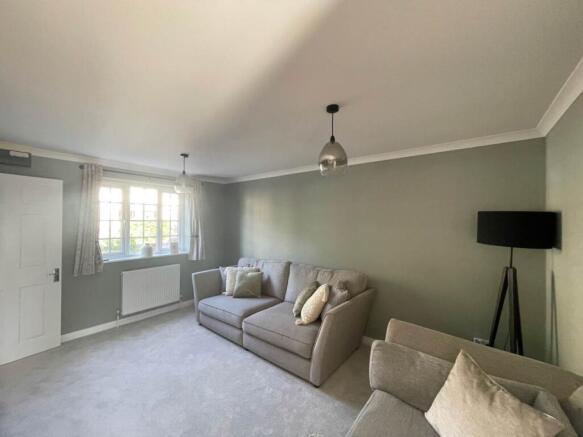 hedge close 14 loung
