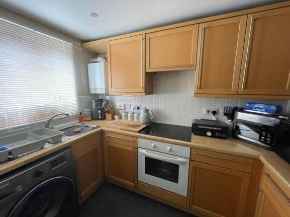 ash close 39 kitchen