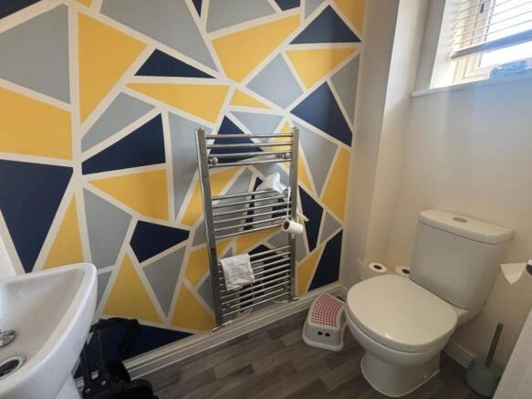 downstairs wc