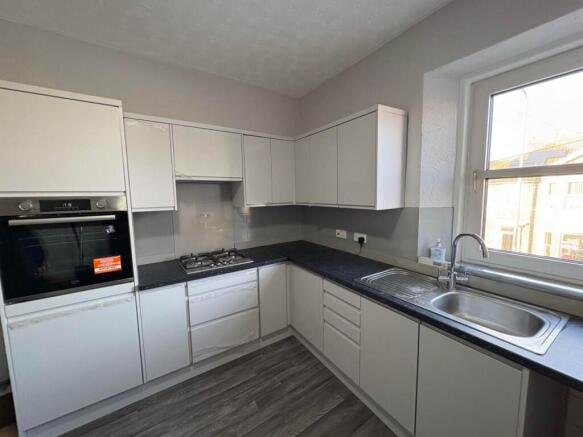 clevedon rd 52a kitc