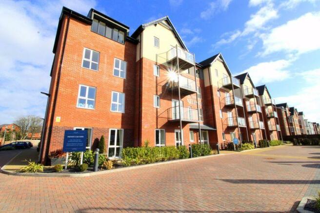 2 bedroom retirement property  for sale Southport