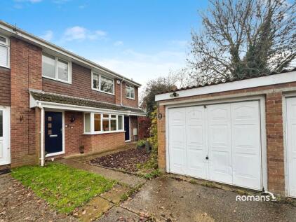 Mull Close, Oakley, Basingstoke