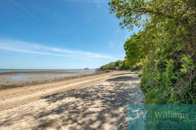 Nearby Woodside Beach