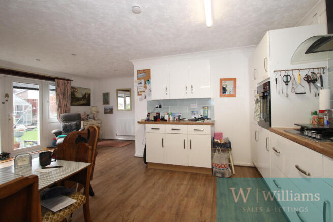 Kitchen /diner /lounge