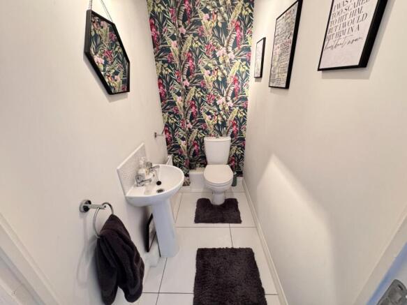 GUEST WC