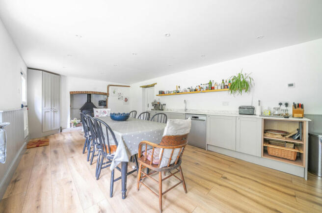 Kitchen/Breakfast Rm