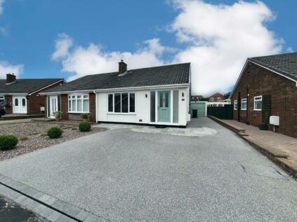 Ferryhill - 2 bedroom semi-detached bungalow for ...