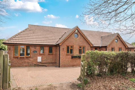 Kenilworth Avenue, Cobham, KT11