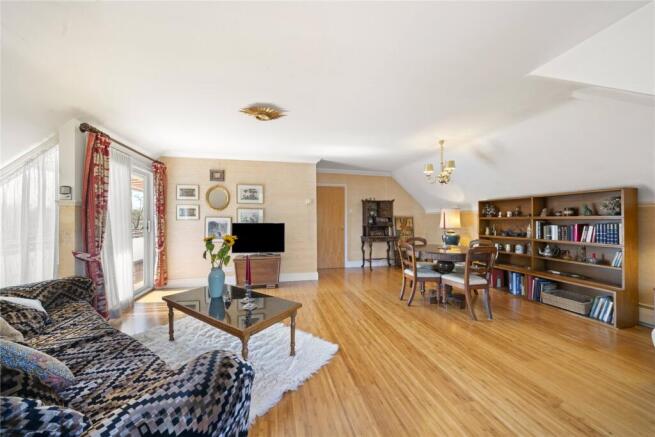 Sitting/Dining Room